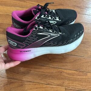Brooks Glycerin 20 Shoes women’s size 8